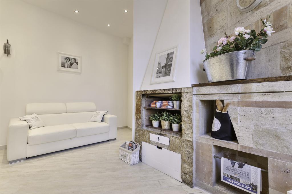 Townhouse By The Spanish Steps, Rome