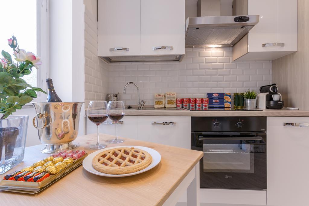 Townhouse By The Spanish Steps — Photos 1